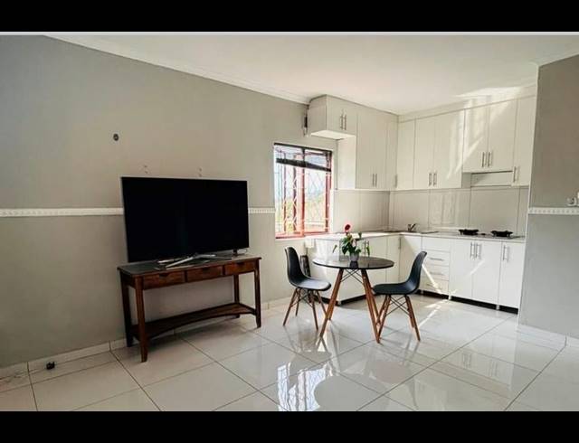 1 BEDROOM PROPERTY TO RENT IN BLUFF